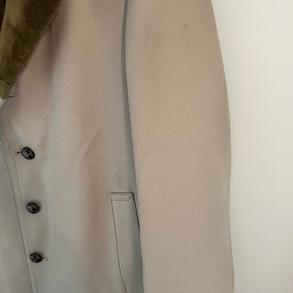 LONDON FOG Men’s vintage Grey/beige Collard Coat Faux fur collar. 42 Reg. - Picture 4 of 12